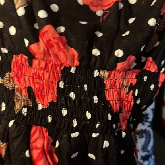 Cotton, colorful, elasticized waist, zippered back - Picture 2 of 4